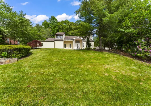 4th image of 126 Bagatelle Rd, Huntington, NY 11747 | MLS# 1007738