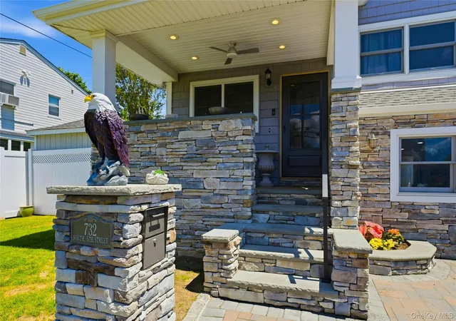 4th image of 732 S 5Th St, Lindenhurst, NY 11757 | MLS# 1007755