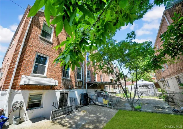 4th image of 932 Neill Ave, Bronx, NY 10462 | MLS# 1007768