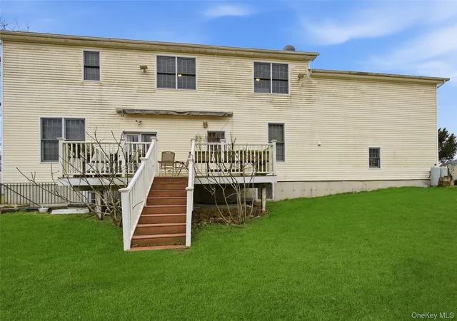 4th image of 471 Southport St, Ronkonkoma, NY 11779 | MLS# 1007781