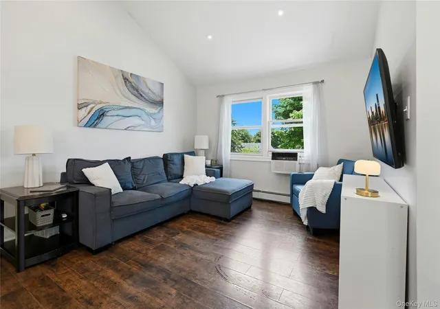 5th image of 30 Mercury Ave, East Patchogue, NY 11772 | MLS# 1007792