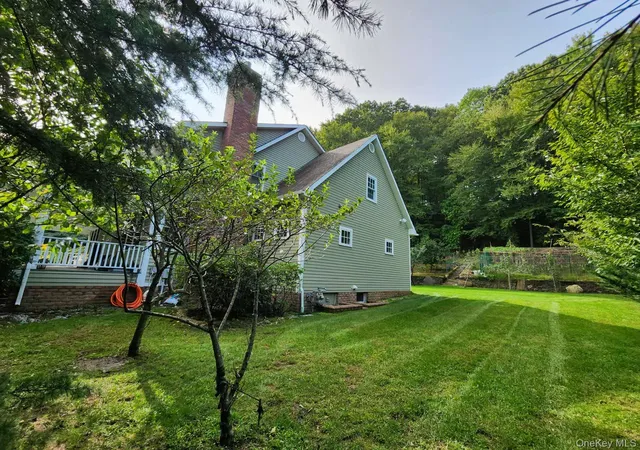 3rd image of 1259 N Country Rd, Brookhaven, NY 11790 | MLS# 1007807