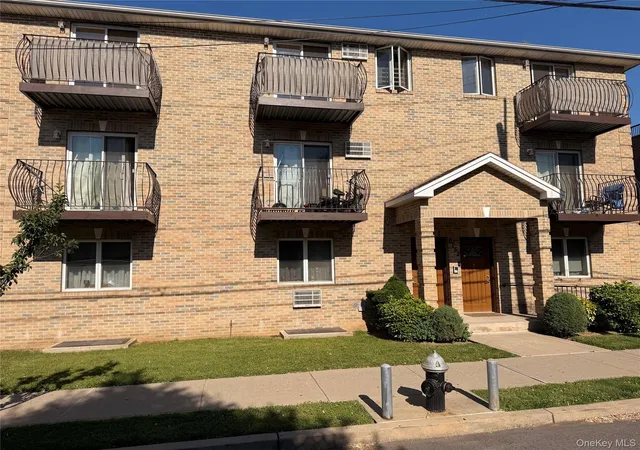 1st image of 6152 170th St, Fresh Meadows, NY 11365 | MLS# 1007813