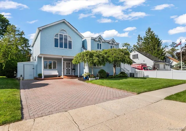 Photo 1 of Sale Pending at 38 Hayden Dr, Oyster Bay, NY 11714 | MLS# 1007817 | Listing updated on 2026-08-04