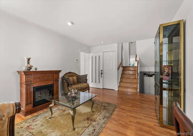 Photo 4 of Sale Pending at 38 Hayden Dr, Oyster Bay, NY 11714 | MLS# 1007817 | Listing updated on 2026-08-04