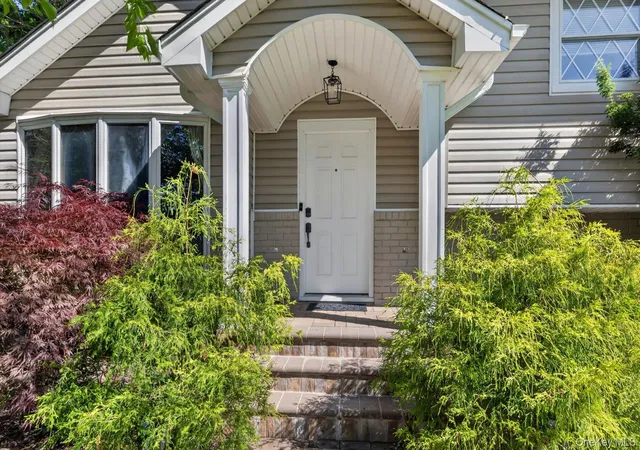 2nd image of 137 Ketay Dr S, East Northport, NY 11731 | MLS# 1007853