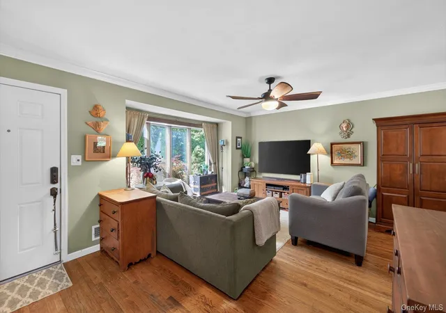 4th image of 137 Ketay Dr S, East Northport, NY 11731 | MLS# 1007853