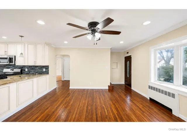 Photo 4 of Sale Pending at 85 Todd Rd, Valley Stream, NY 11580 | MLS# 1007861 | Listing updated on 2026-07-22