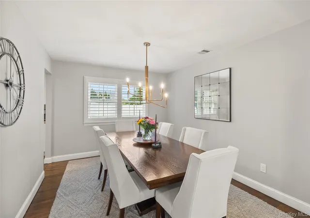 5th image of 1957 Jackson Ave, West Islip, NY 11795 | MLS# 1007878