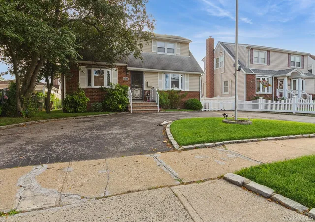 Photo 1 of Single family home for sale at 91 Grant Dr E, Hempstead, NY 11580 | MLS# 1007883 | Listing updated on 2026-10-03
