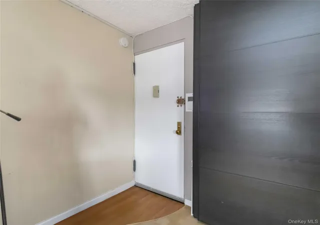 4th image of 7-25 166Th St, New York, NY 11357