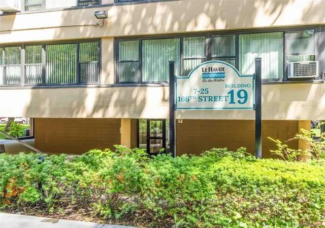 2nd image of 7 25 166 St #6A, Whitestone, NY 11357 | MLS# 1007905