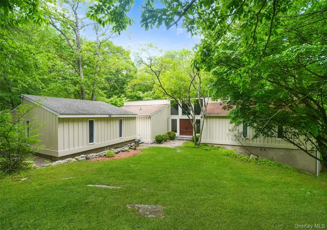 Homes for sale in Pound Ridge, NY | 22 Peters Ln, Pound Ridge, NY 10576 | MLS# 1007911
