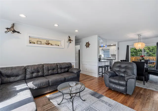 5th image of 105 Sequams Ln E, West Islip, NY 11795 | MLS# 1007927