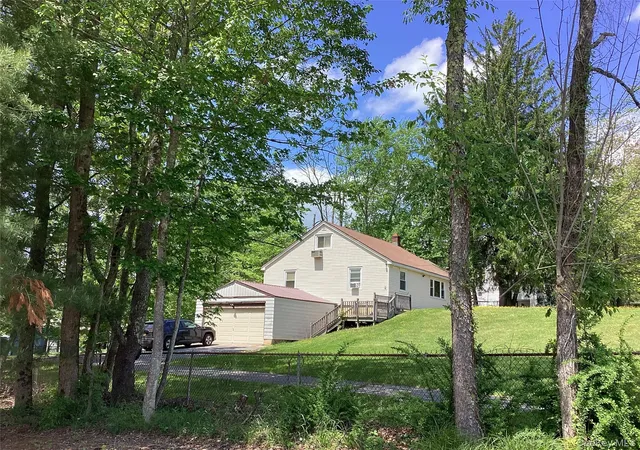 Photo 1 of Single family home for sale at 229 Pleasant Valley Rd, South Fallsburg, NY 12779 | MLS# 1007935 | Listing updated on 2026-06-03