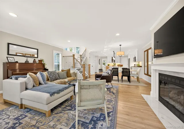 3rd image of 4 Parkridge Ct, Huntington, NY 11743 | MLS# 1007943