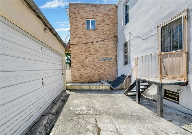 3rd image of 1032 Metcalf Ave, Bronx, NY 10472 | MLS# 1007961