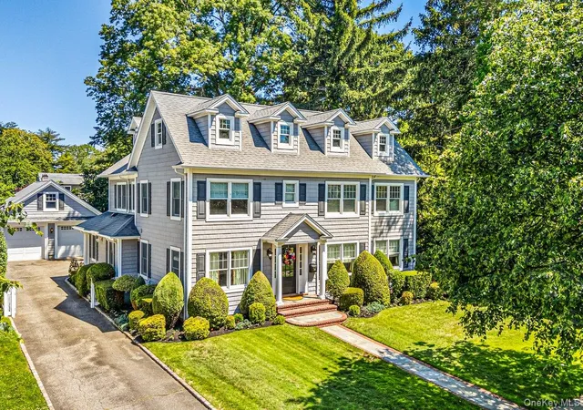 1st image of 133 Chestnut St, Garden City, NY 11530 | MLS# 1007964