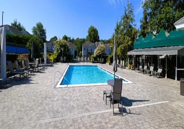44th image of 55 Lakebridge Dr S S, Smithtown, NY 11754 | MLS# 1007984