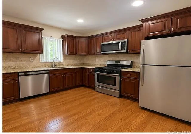 Photo 3 of Sale Pending at 18 Elizabeth Ct, Hempstead, NY 11550 | MLS# 1007990 | Listing updated on 2026-07-19