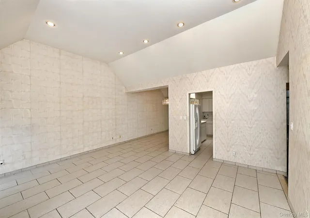 4th image of 161 Southgate Dr, Massapequa Park, NY 11762 | MLS# 1008002