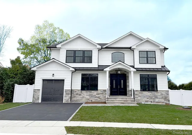 Photo 1 of Single family home for sale at 1750 Henry Rd, Merrick, NY 11566 | MLS# 1008035 | Listing updated on 2026-10-07