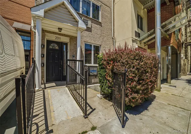15th image of 2011 Colonial Ave, Bronx, NY 10461 | MLS# 1008077