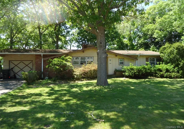 Homes for sale in Southampton, NY | 8 Graham Rd, Southampton, NY 11946 | MLS# 1008086