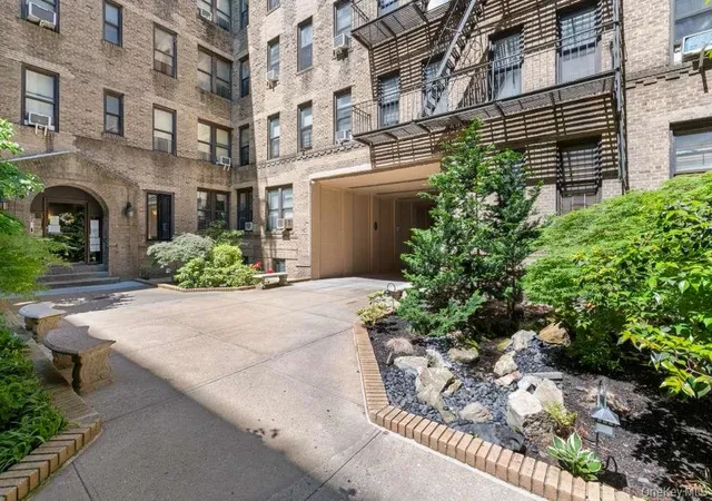 Homes for sale in New York, NY | 7101 Colonial Road, New York, NY 11209 | Houzeo