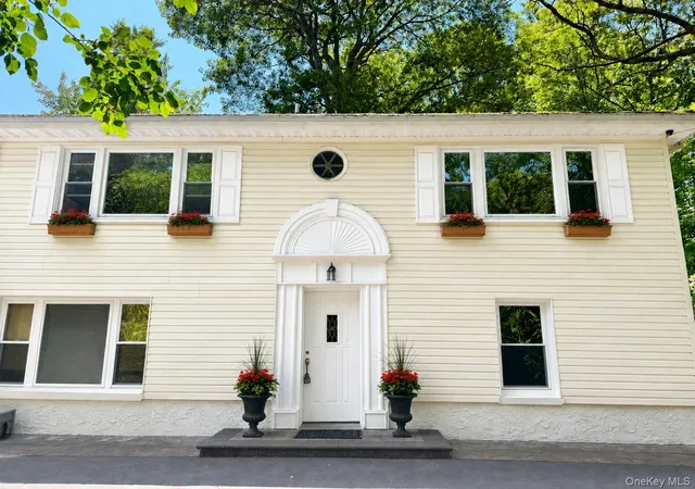 3rd image of 40 Timberpoint Dr, Northport, NY 11768 | MLS# 1008114