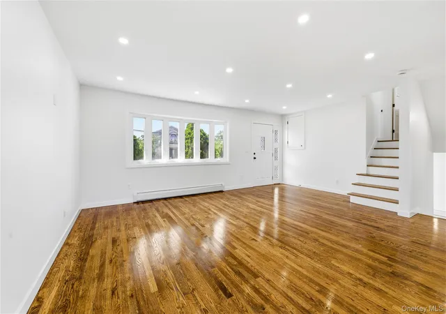 3rd image of 561 Woodbury Rd, Oyster Bay, NY 11803 | MLS# 1008115