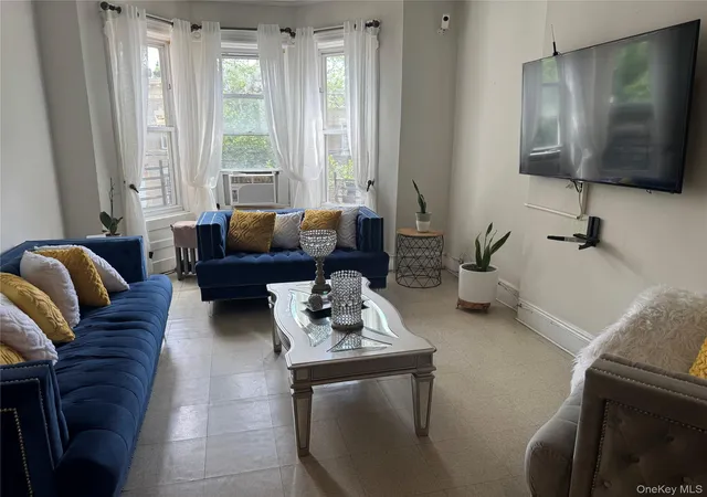 Photo 4 of House for sale at 196 Grant Ave, Brooklyn, NY 11208 | MLS# 1008117 | Listing updated on 2026-08-24