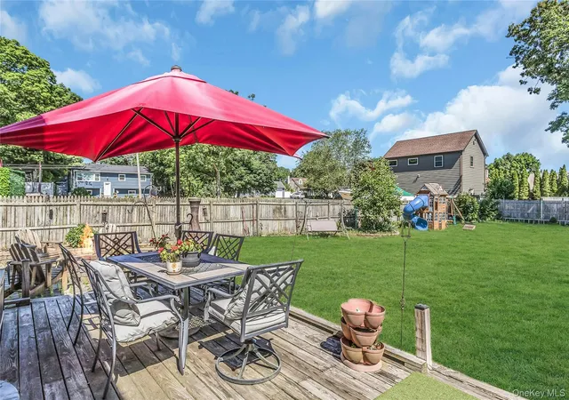 25th image of 735 Muncey Rd, West Islip, NY 11795 | MLS# 1008120