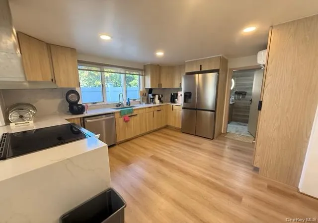 5th image of 28 Floral Ave, Hempstead, NY 11714 | MLS# 1008126