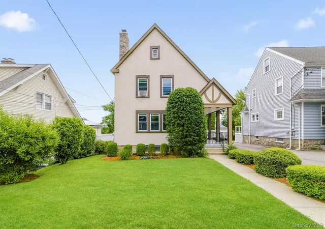 Photo 3 of Sale Pending at 51 Clark Pl, Rye Town, NY 10573 | MLS# 1008133 | Listing updated on 2026-07-29