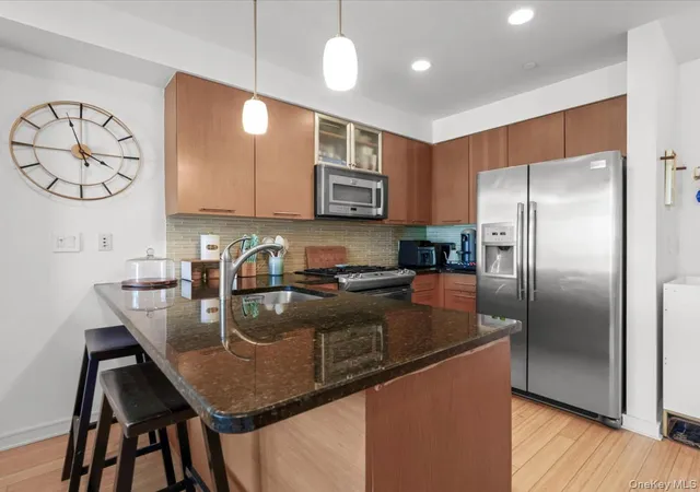 Listing Photo 5 - Condo for sale in building located at 2519 35th St, New York, NY 11103 - Unit #4C