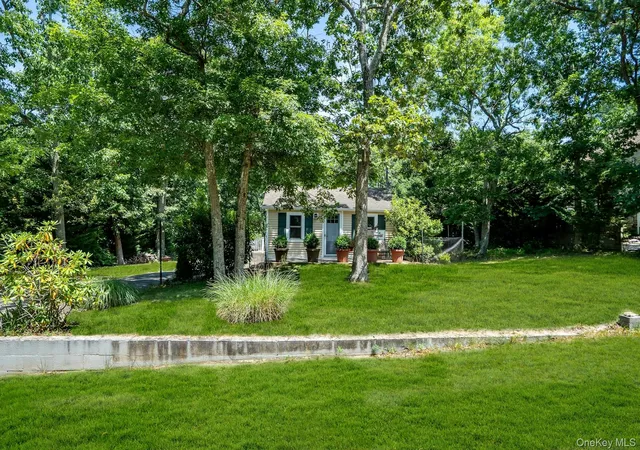 Homes for sale in Southampton, NY | 156 Washington Heights Ave, Southampton, NY 11946 | MLS# 1008184