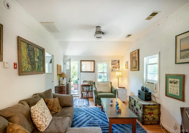 Homes for sale in Southampton, NY | 156 Washington Heights Ave, Southampton, NY 11946 | MLS# 1008184