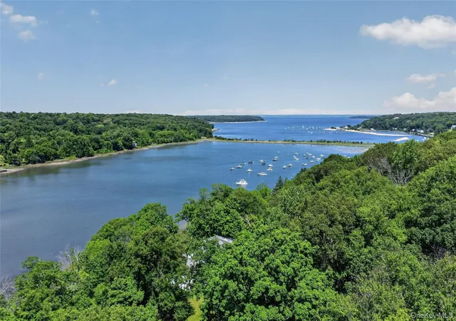 43rd image of 261 Harbor Rd, Huntington, NY 11724 | MLS# 1008198