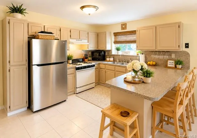4th image of 1162 Edison Ave, Bronx, NY 10461 | MLS# 1008203