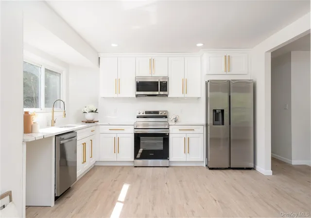 4th image of 8 Brush Rd, Mastic Beach, NY 11951 | MLS# 1008212