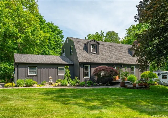 Homes for sale in Newburgh, NY | 13 Jacks Pond Rd, Newburgh, NY 12550 | MLS# 1008222