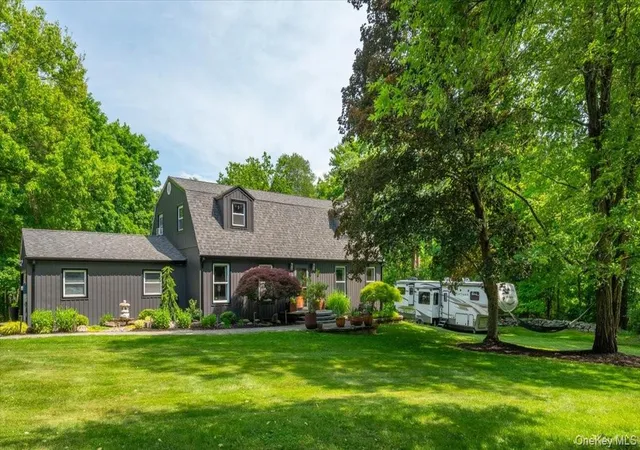 Homes for sale in Newburgh, NY | 13 Jacks Pond Rd, Newburgh, NY 12550 | MLS# 1008222