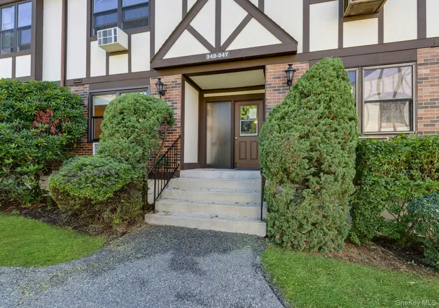 Homes for sale in Clarkstown, NY | 342 Sierra Vista Ln #342, Clarkstown, NY 10989 | MLS# 1008238