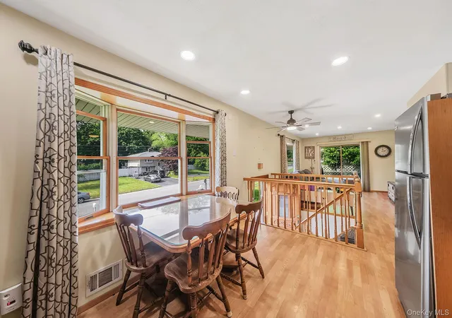 2nd image of 16 Lynx Ln, East Setauket, NY 11733 | MLS# 1008243