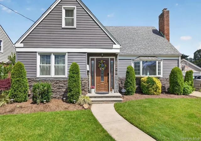 2nd image of 51 Chestnut St, Westbury, NY 11590 | MLS# 1008279