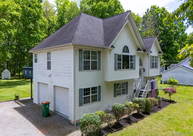Homes for sale in East Fishkill, NY | 41 W Old Farm Rd, East Fishkill, NY 12533 | MLS# 1008281
