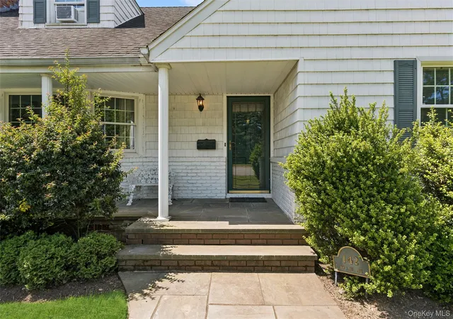 3rd image of 142 Rockaway Ave, Garden City, NY 11530 | MLS# 1008286