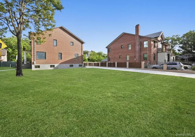 Photo 3 of Sale Pending at 19412 Dunton Ave, Hollis, NY 11423 | MLS# 1008309 | Listing updated on 2026-09-26