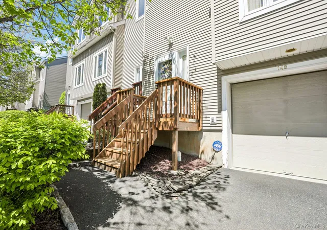 Homes for sale in Clarkstown, NY | 148 Foltim Wy, Clarkstown, NY 10920 | MLS# 1008365